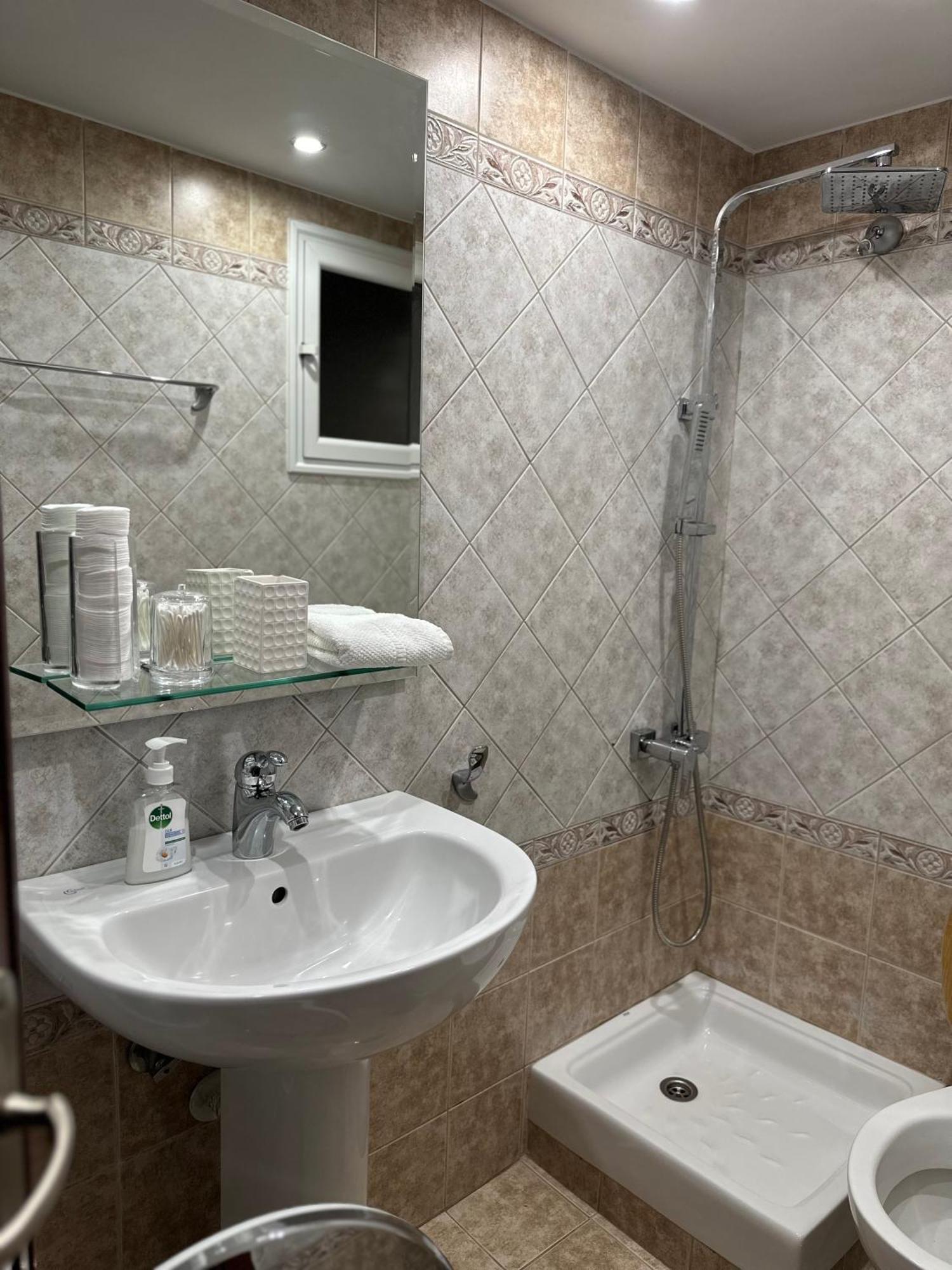 דירות Thessaloniki, Four Seasons House מראה חיצוני תמונה